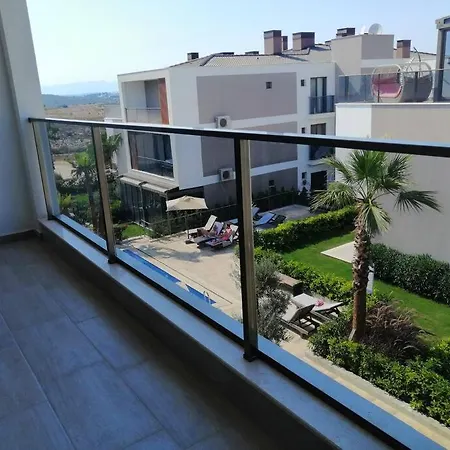Havuzlu Sitede 2+1 Modern Teras Kati * Reisdere