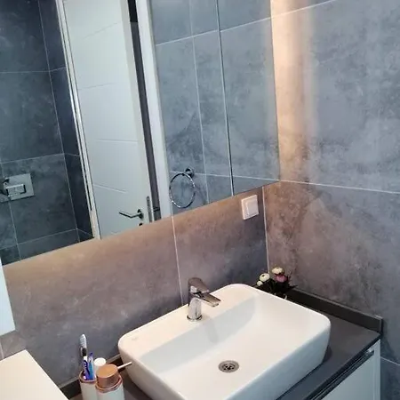Havuzlu Sitede 2+1 Modern Teras Kati * Reisdere
